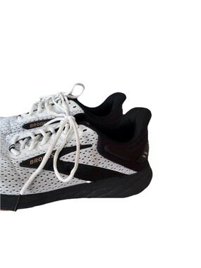 Brooks Running Shoes Men’s Size 13 Medium (D) White/Black Athletic Sneakers
